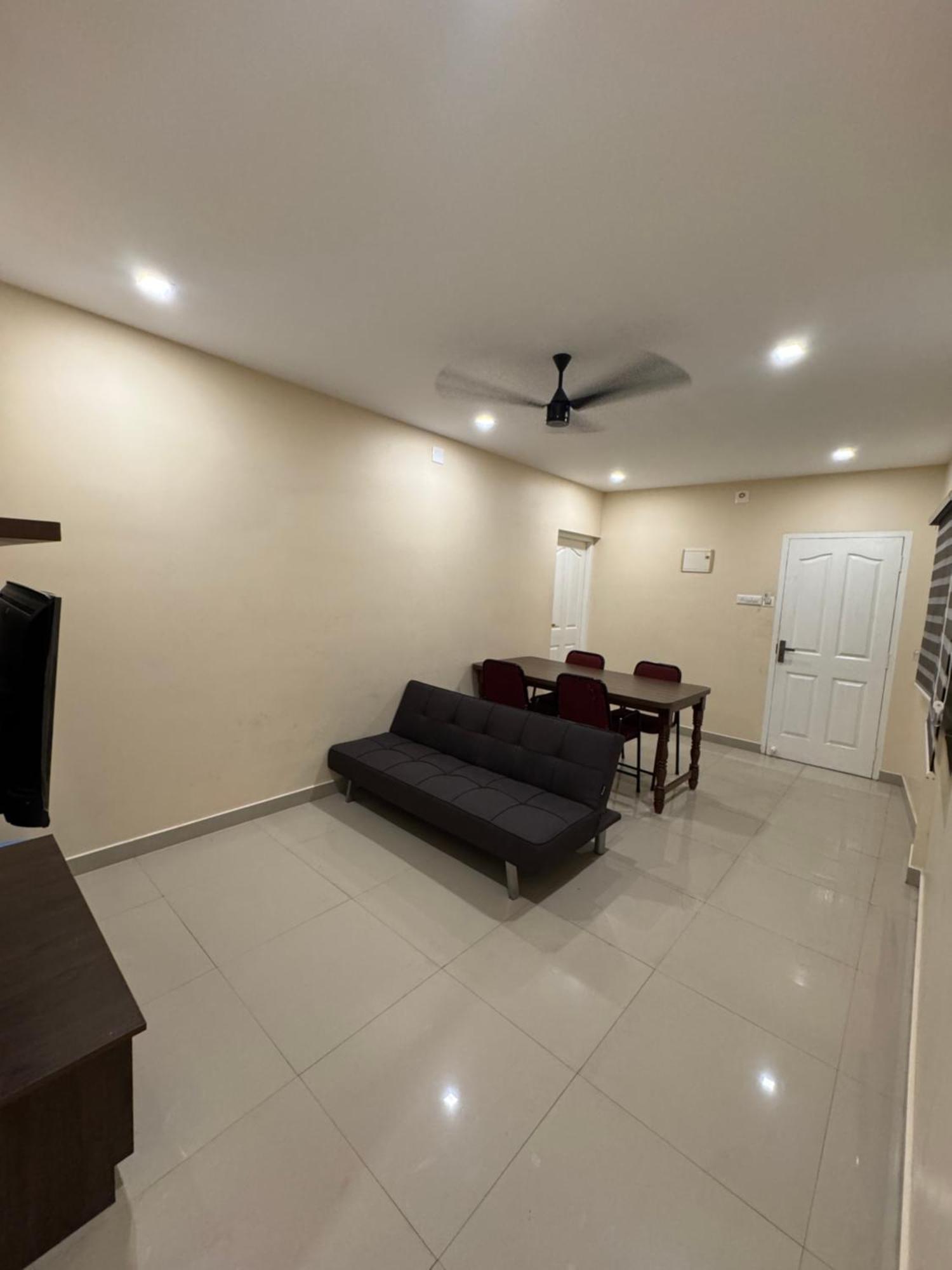 Heres Haut Residency Kochi Esterno foto